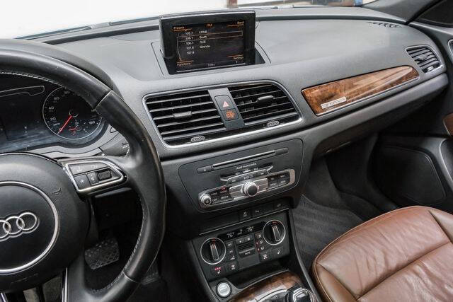 2017 Audi Q3 2.0T quattro Premium Plus