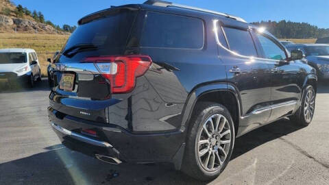 2023 GMC Acadia Denali