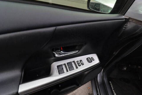 2017 Toyota Prius v Four