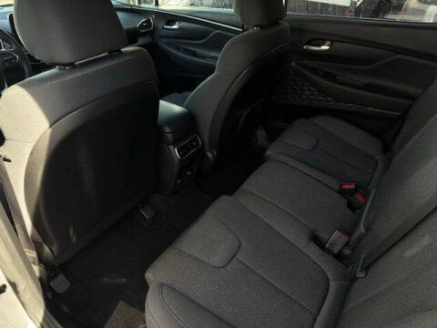 2023 Hyundai Santa Fe SE