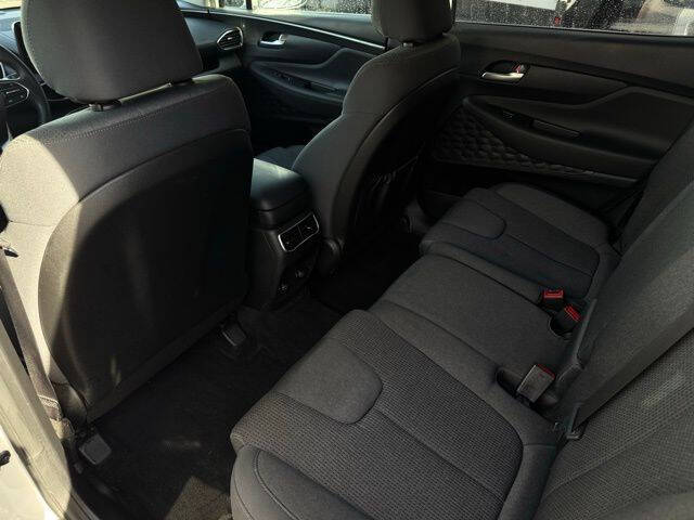 2023 Hyundai Santa Fe SE