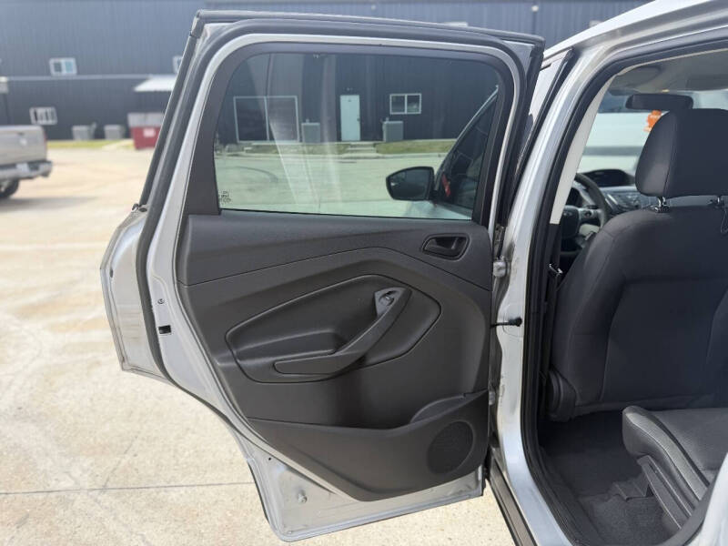2016 Ford Escape S