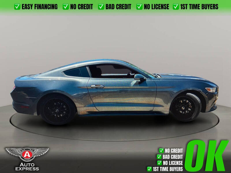 2017 Ford Mustang V6