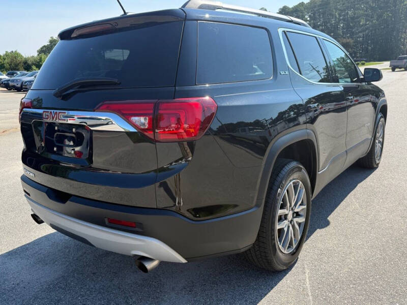 2017 GMC Acadia SLE-2