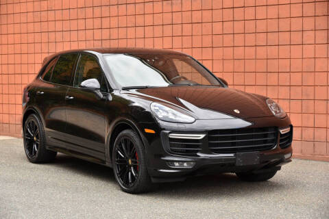 2016 Porsche Cayenne GTS
