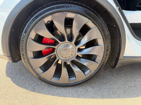 2023 Tesla Model Y Performance