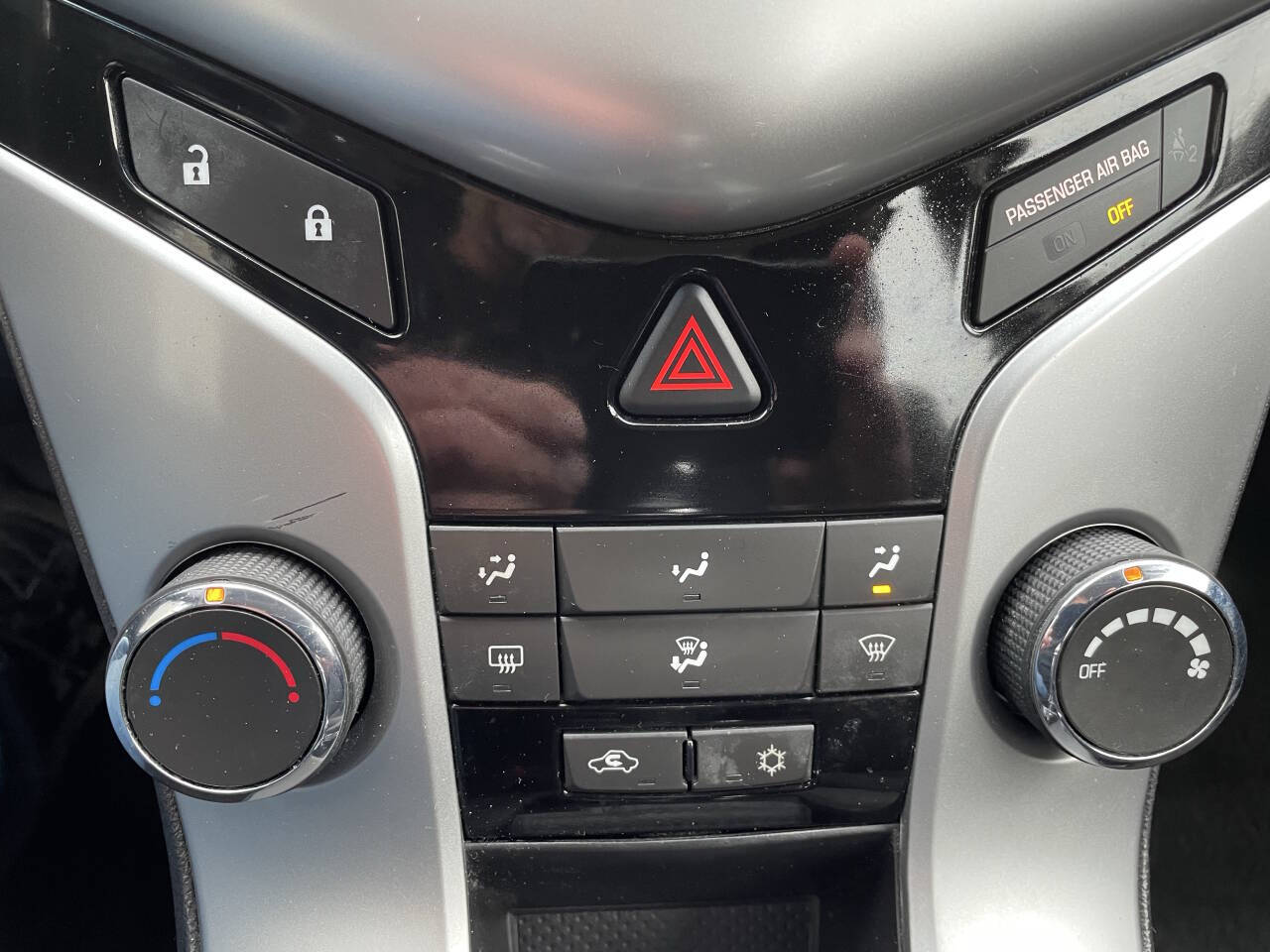 2014 Chevrolet Cruze photo 19