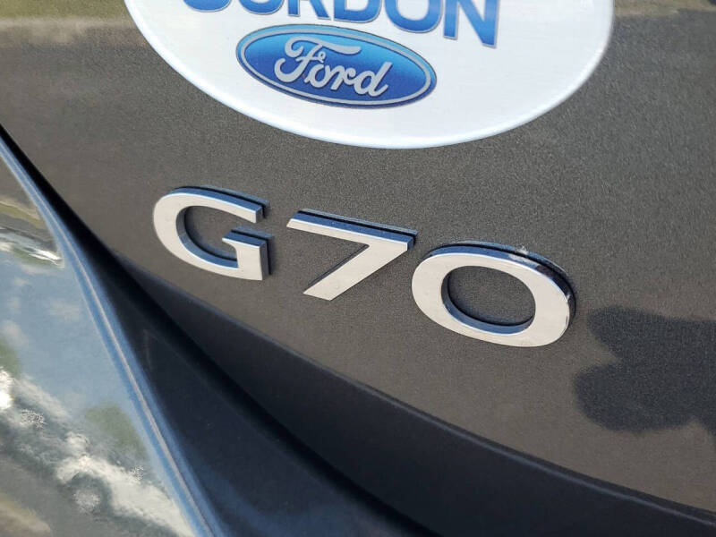 2025 Genesis G70