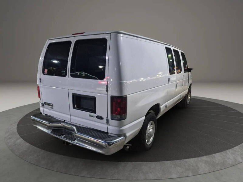 2011 Ford E-Series E-250