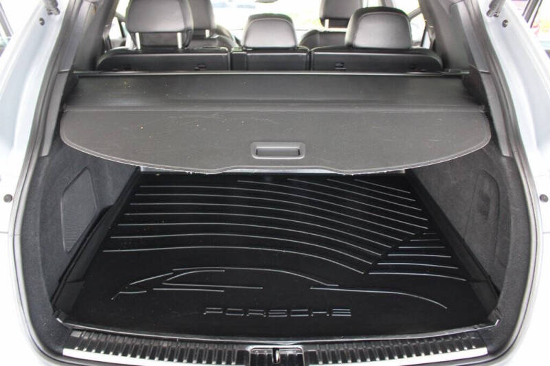 2016 Porsche Cayenne S E-Hybrid