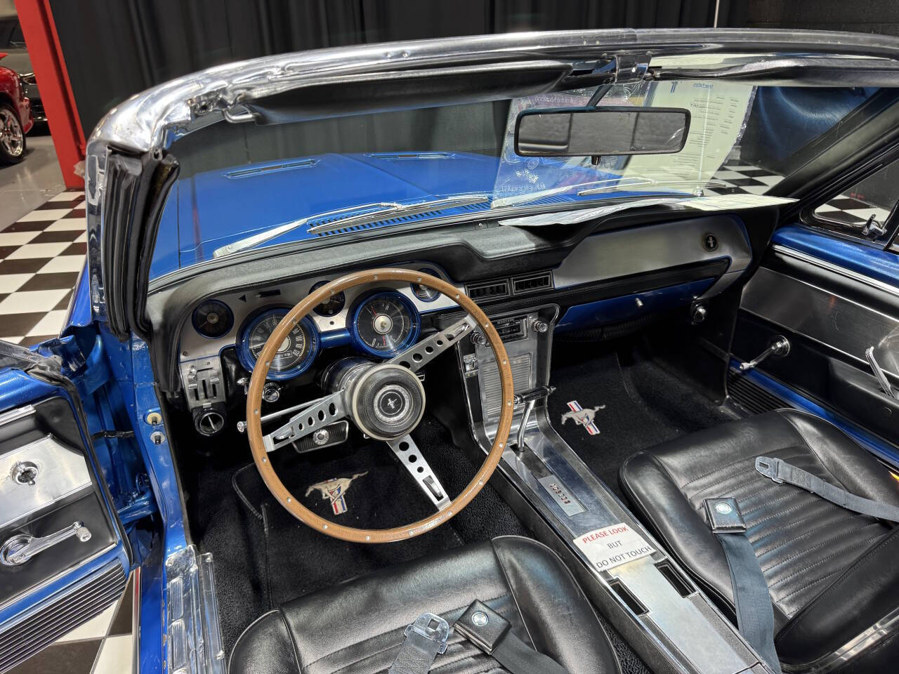 1967 Ford Mustang 2