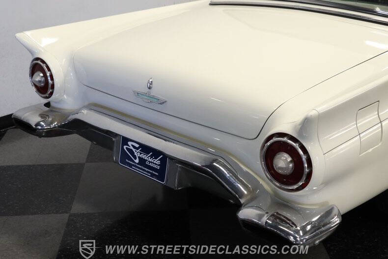 1957 Ford Thunderbird