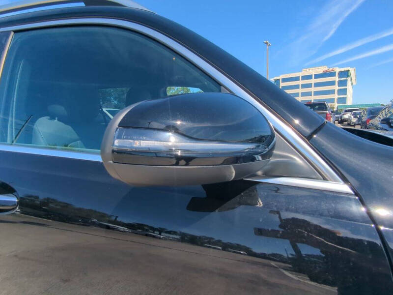 2025 Mercedes-Benz GLB GLB 250