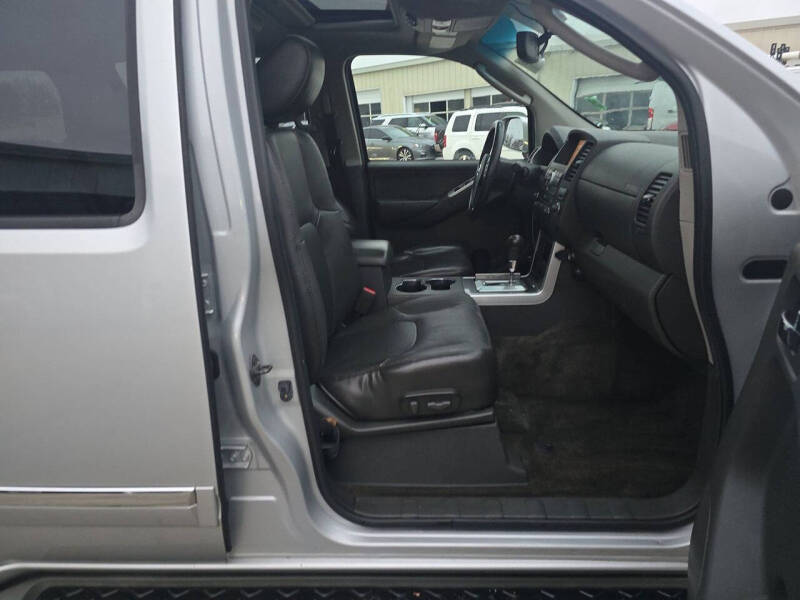 2012 Nissan Pathfinder Silver Edition