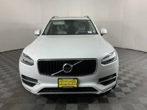 2017 Volvo XC90 T6 Momentum