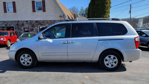 2006 Kia Sedona for sale at GOOD'S AUTOMOTIVE in Northumberland PA