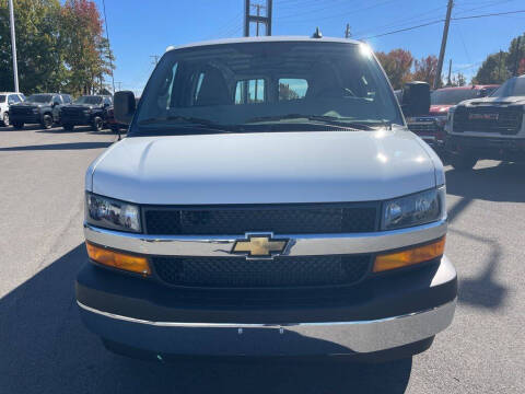 2025 Chevrolet Express 2500