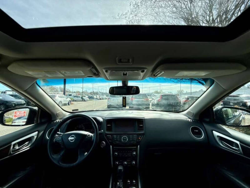 2014 Nissan Pathfinder Platinum