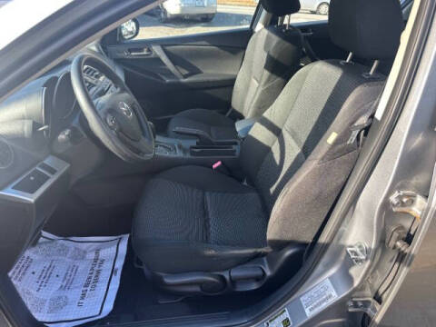 2013 Mazda MAZDA3 i SV