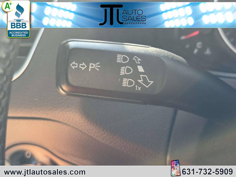 2011 Audi Q5 2.0T quattro Premium Plus