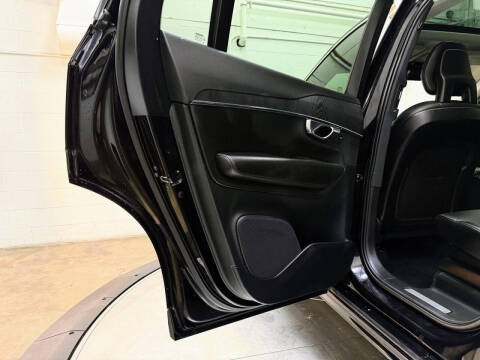 2020 Volvo XC90 T5 Momentum