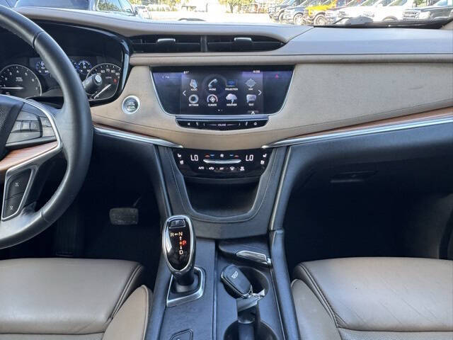 2017 Cadillac XT5 Platinum