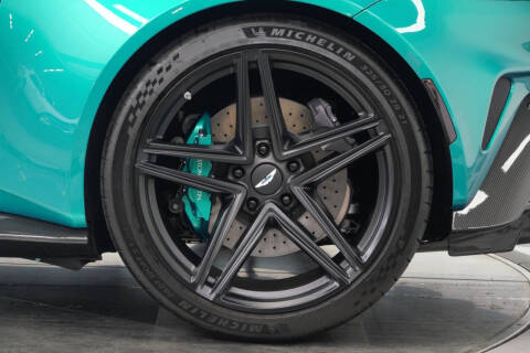 2025 Aston Martin Vantage