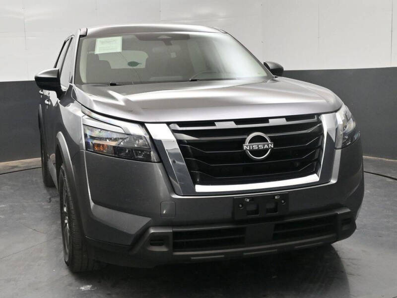 2023 Nissan Pathfinder S