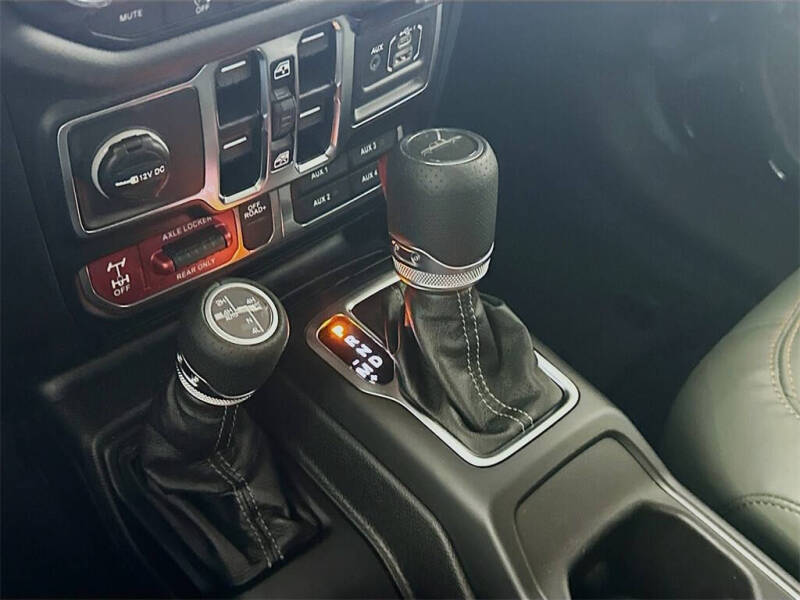 2025 Jeep Gladiator Mojave X