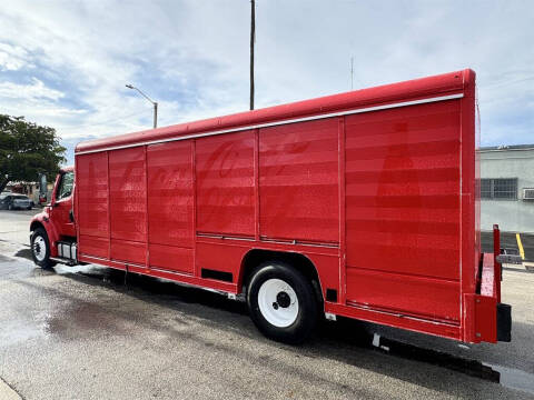 2017 Freightliner M2 106