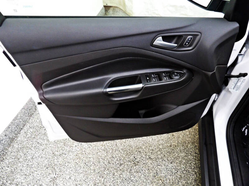 2017 Ford C-MAX Hybrid SE