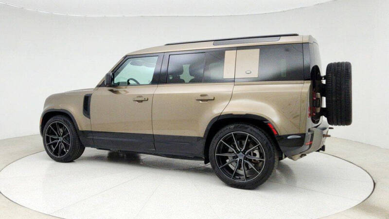 2024 Land Rover Defender 110 P400 X-Dynamic SE