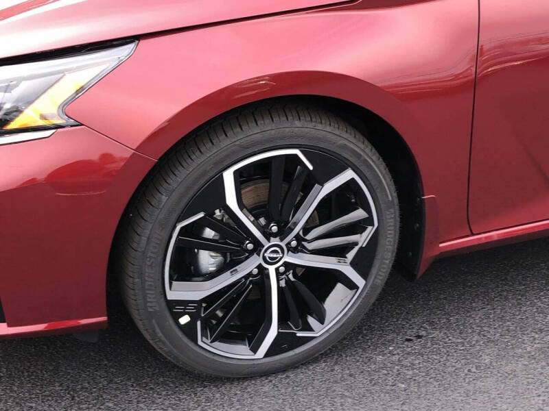 2025 Nissan Altima 2.5 SR