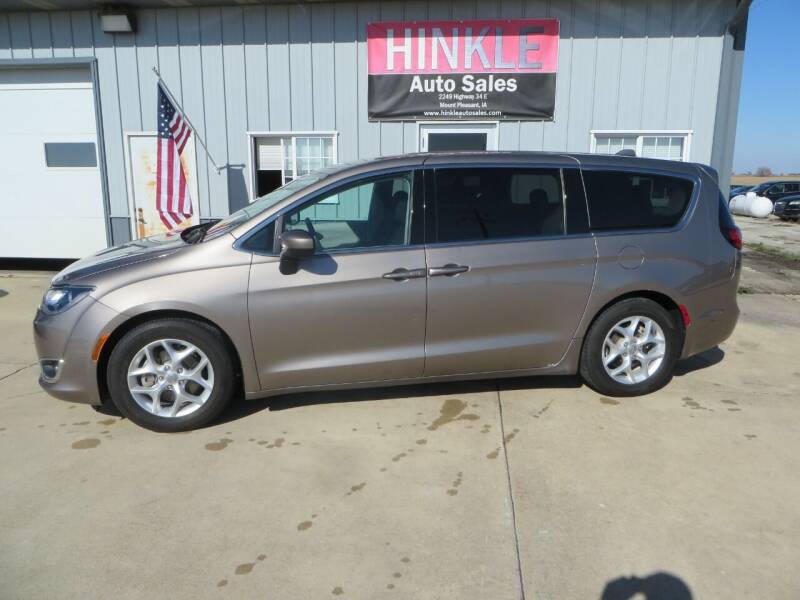 2017 Chrysler Pacifica for sale at Hinkle Auto Sales in Mount Pleasant IA
