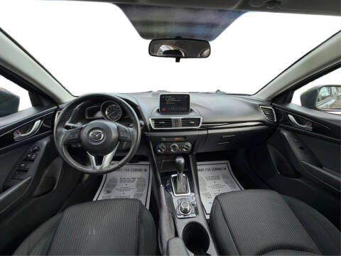 2015 Mazda MAZDA3 i Touring