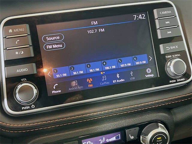 2019 Nissan Kicks SR