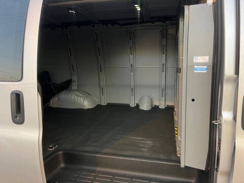 2018 Chevrolet Express 2500