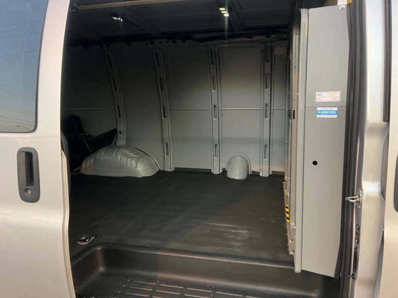 2018 Chevrolet Express 2500