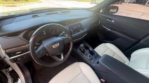 2019 Cadillac XT4 Sport