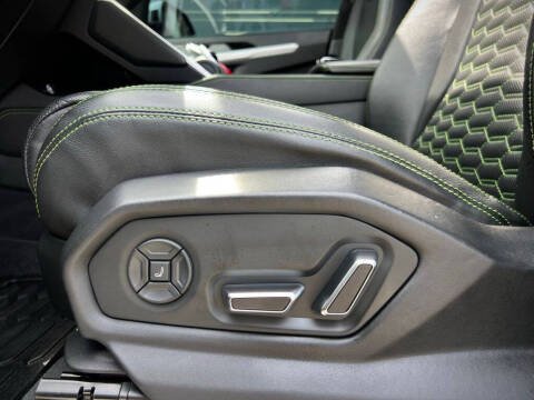 2022 Lamborghini Urus