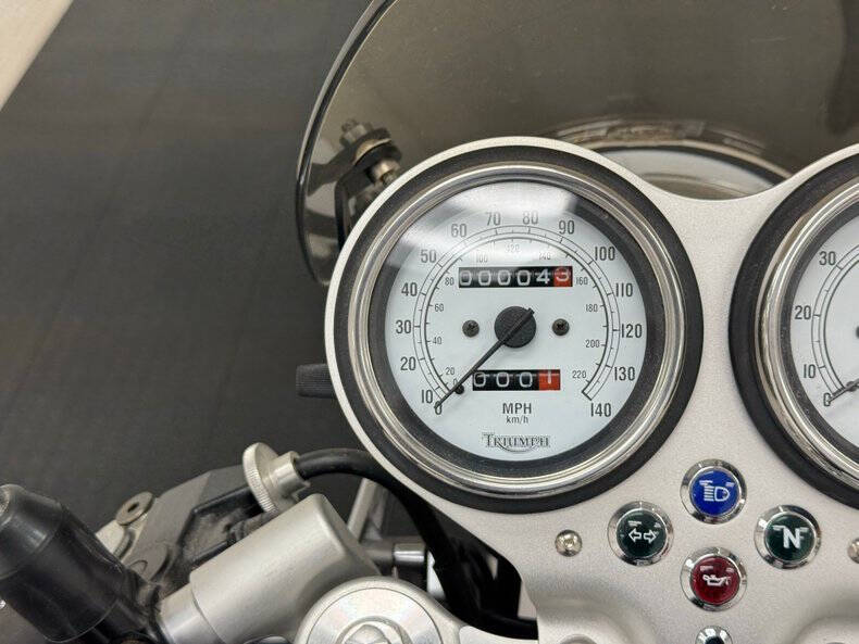 2007 Triumph Thruxton