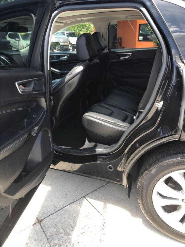 2021 Ford Edge Titanium