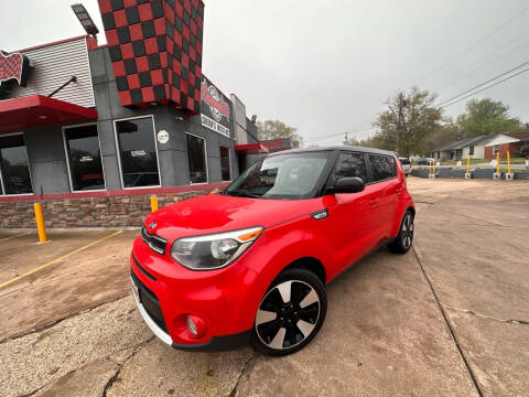2017 Kia Soul for sale at Chema's Autos & Tires in Tyler TX