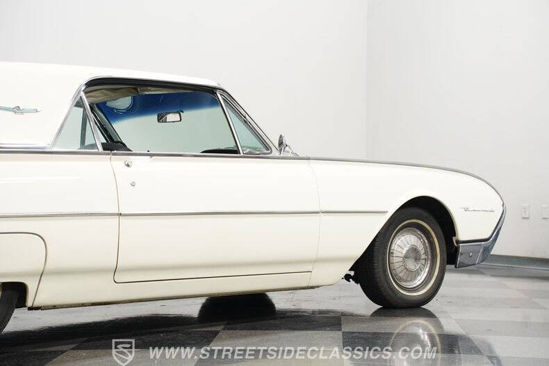 1962 Ford Thunderbird