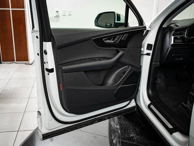 2022 Audi Q7 quattro Premium Plus 55 TFSI