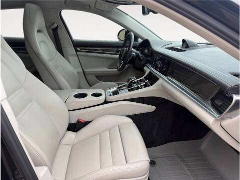 2017 Porsche Panamera 4S