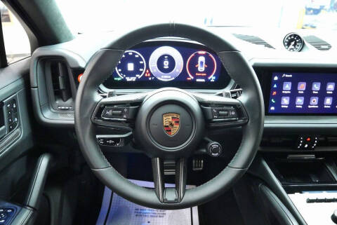 2025 Porsche Cayenne GTS Coupe