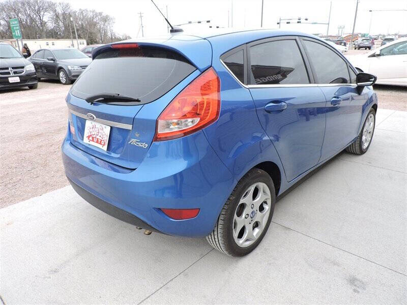 2011 Ford Fiesta SES