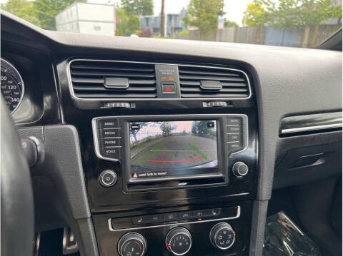 2017 Volkswagen Golf GTI S