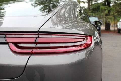 2018 Porsche Panamera